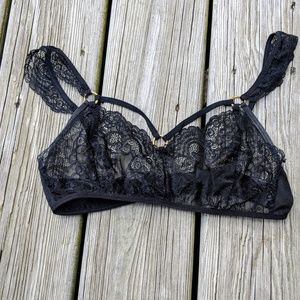 NWOT Black lace bralette
